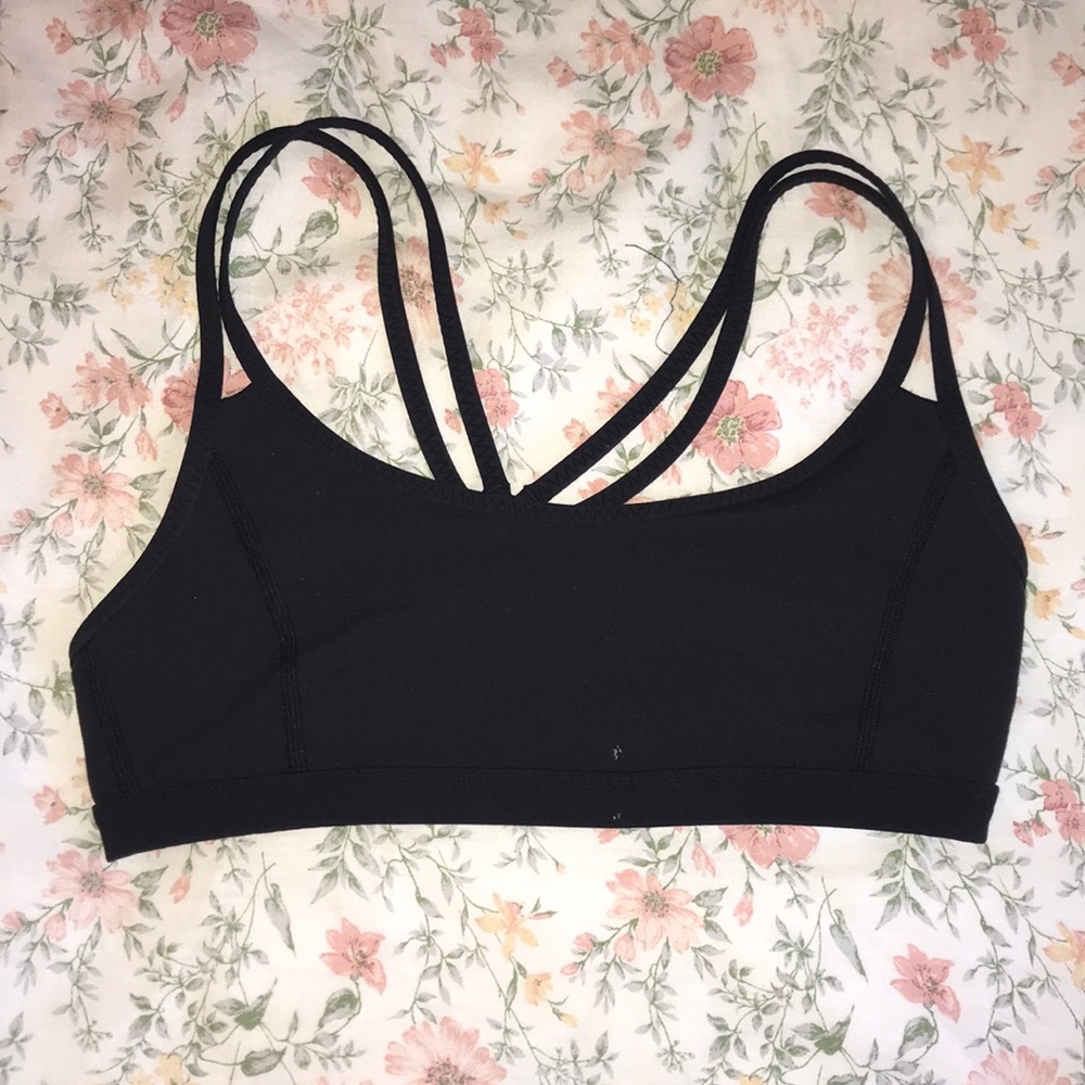 Lululemon sports bra. Used condition size 6
